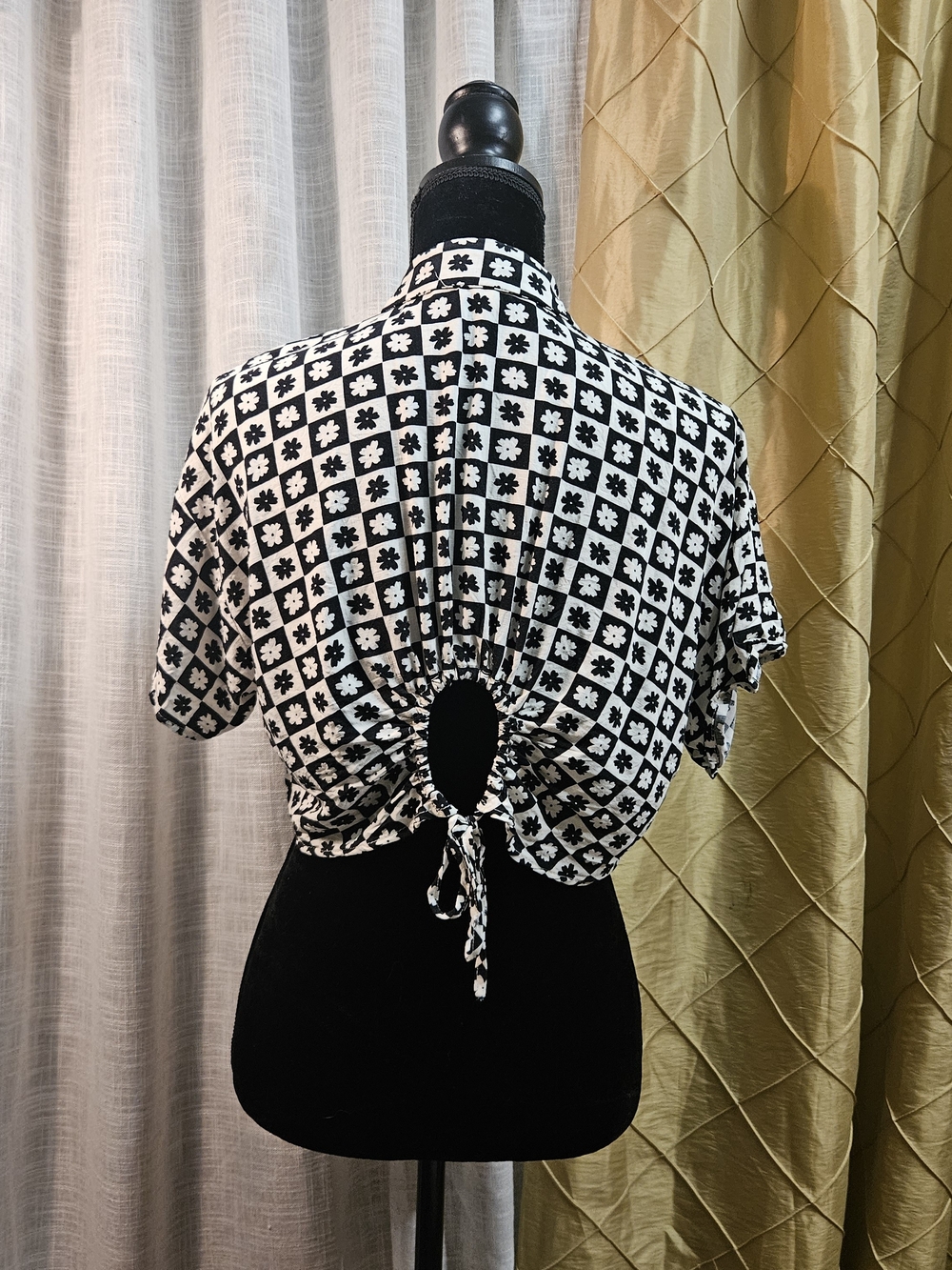 Pop Art Punk Black & White Floral Check Crop Top with Tie-Back